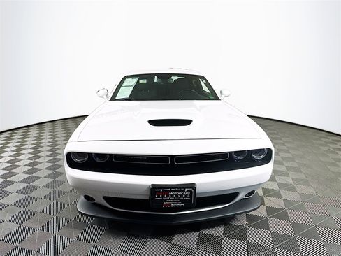Used 2022 Dodge Challenger R/T image 2