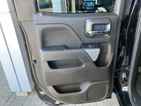 Used 2018 Chevrolet Silverado 1500 LT w/ All Star Edition AWD/4WD image 14