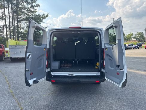 Used 2016 Ford Transit 350 XLT image 37