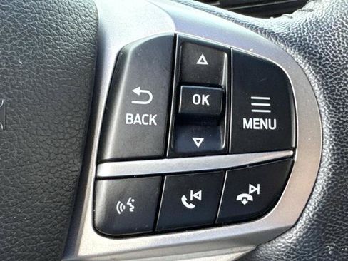 Certified 2021 Ford Explorer XLT RWD image 28