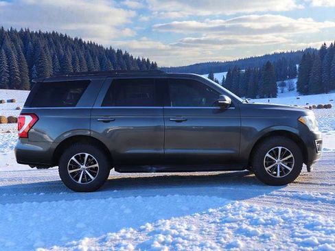 Certified 2019 Ford Expedition XLT w/ Equipment Group 201A image 7