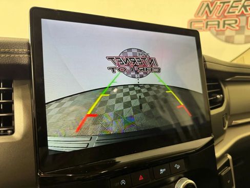 Used 2024 Ford Expedition Max XLT image 18