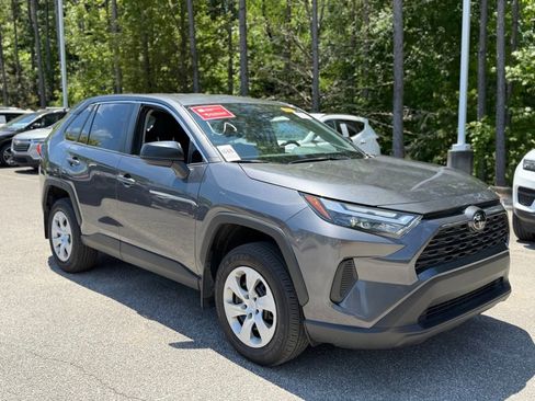 Used 2025 Toyota RAV4 LE FWD image 4