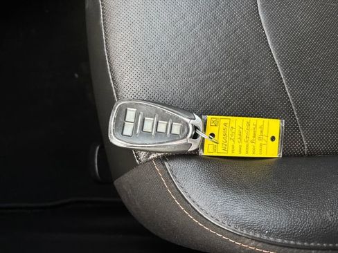 Certified 2019 Chevrolet Equinox Premier image 17