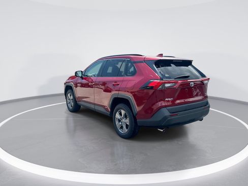 Used 2024 Toyota RAV4 LE AWD/4WD image 7