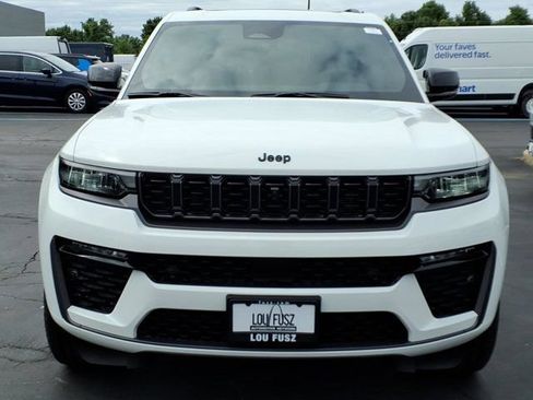 New 2026 Jeep Grand Cherokee Limited AWD/4WD image 23