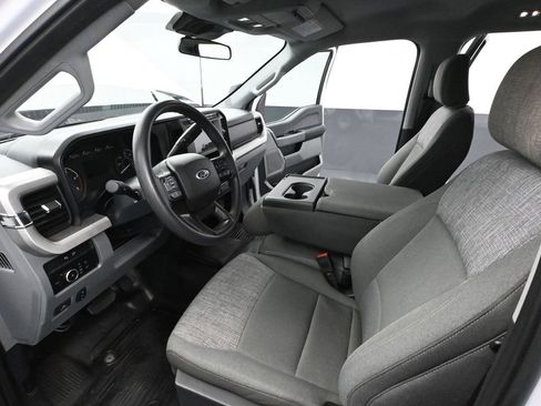 Used 2024 Ford F350 XLT w/ FX4 Off-Road Package image 21