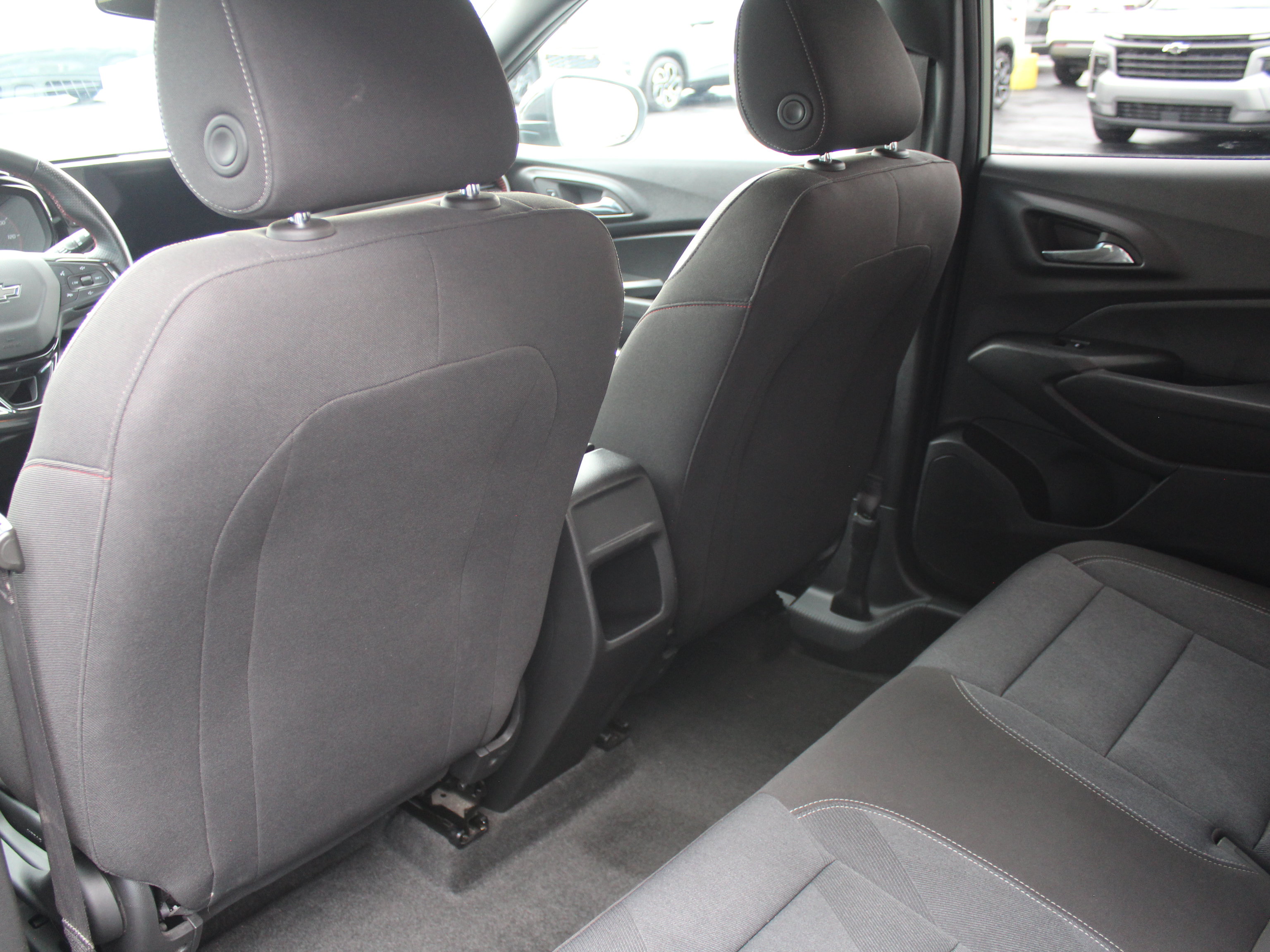Certified 2024 Chevrolet Trax RS w/ Driver Confidence Package FWD image 22