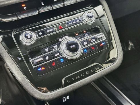 Used 2022 Lincoln Corsair FWD w/ Equipment Group 101A image 14