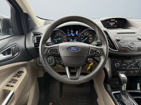 Used 2017 Ford Escape SE image 14
