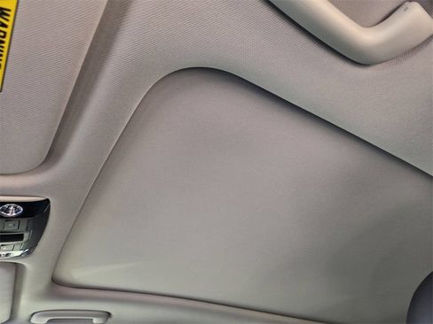 New 2026 Kia Sorento S w/ S Panoramic Sunroof Package FWD image 31
