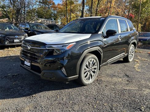 New 2025 Subaru Forester Touring image 4