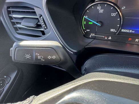 Used 2022 Ford Escape SEL image 30