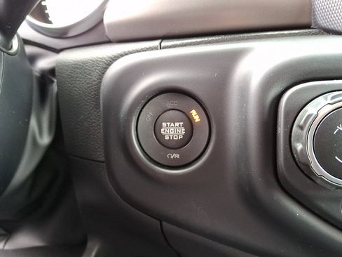 Used 2022 Jeep Wrangler Unlimited Sport image 24