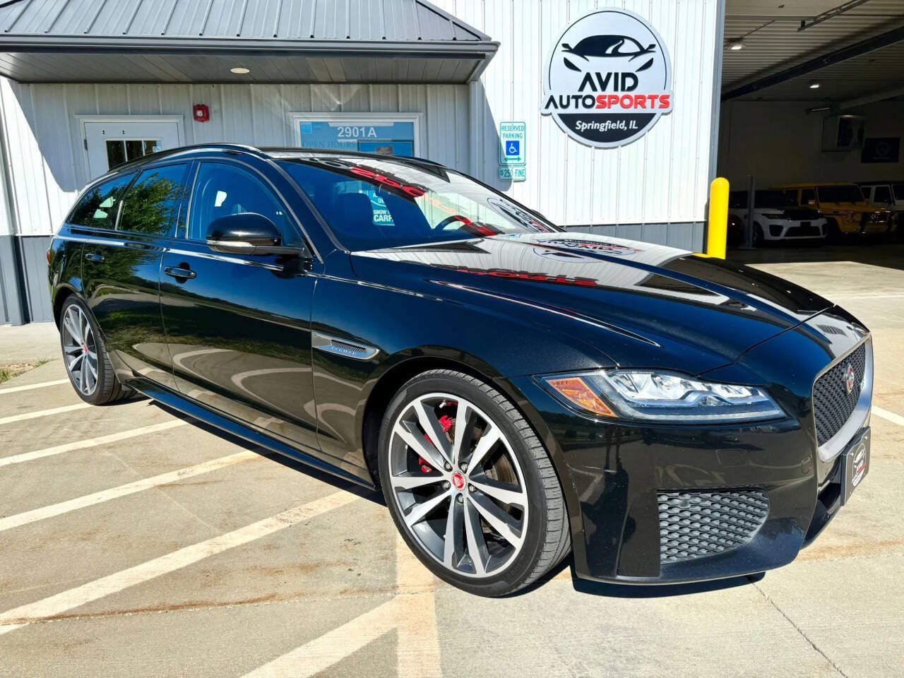 Used 2018 Jaguar XF S AWD/4WD image 2
