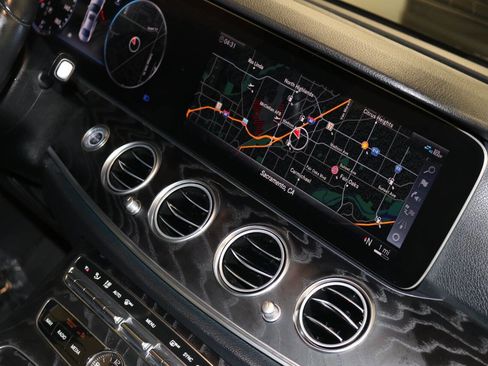 Used 2020 Mercedes-Benz E 350 Sedan image 51