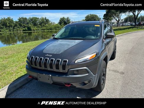 Used 2016 Jeep Cherokee Trailhawk w/ Leather Interior Group AWD/4WD image 1