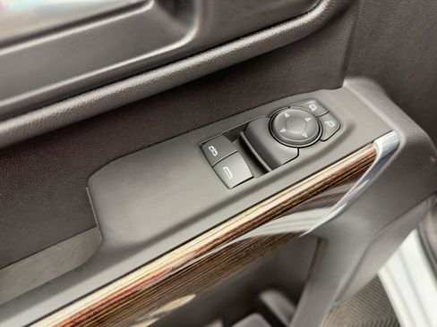 Certified 2025 GMC Sierra 2500 SLE w/ SLE Convenience Package image 13