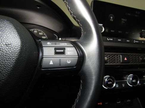 Used 2024 Honda Civic EX image 6