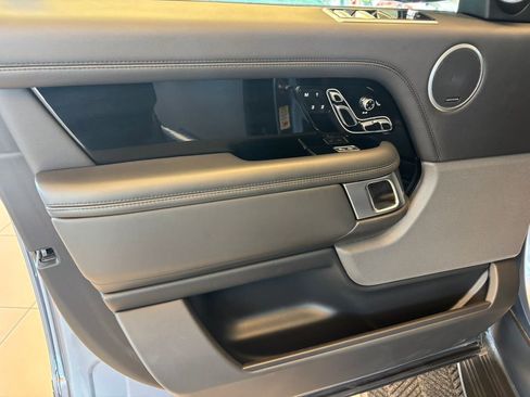 Used 2020 Land Rover Range Rover HSE AWD/4WD image 13
