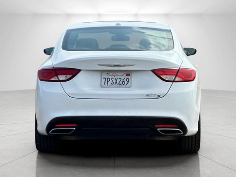 Used 2015 Chrysler 200 S FWD image 4