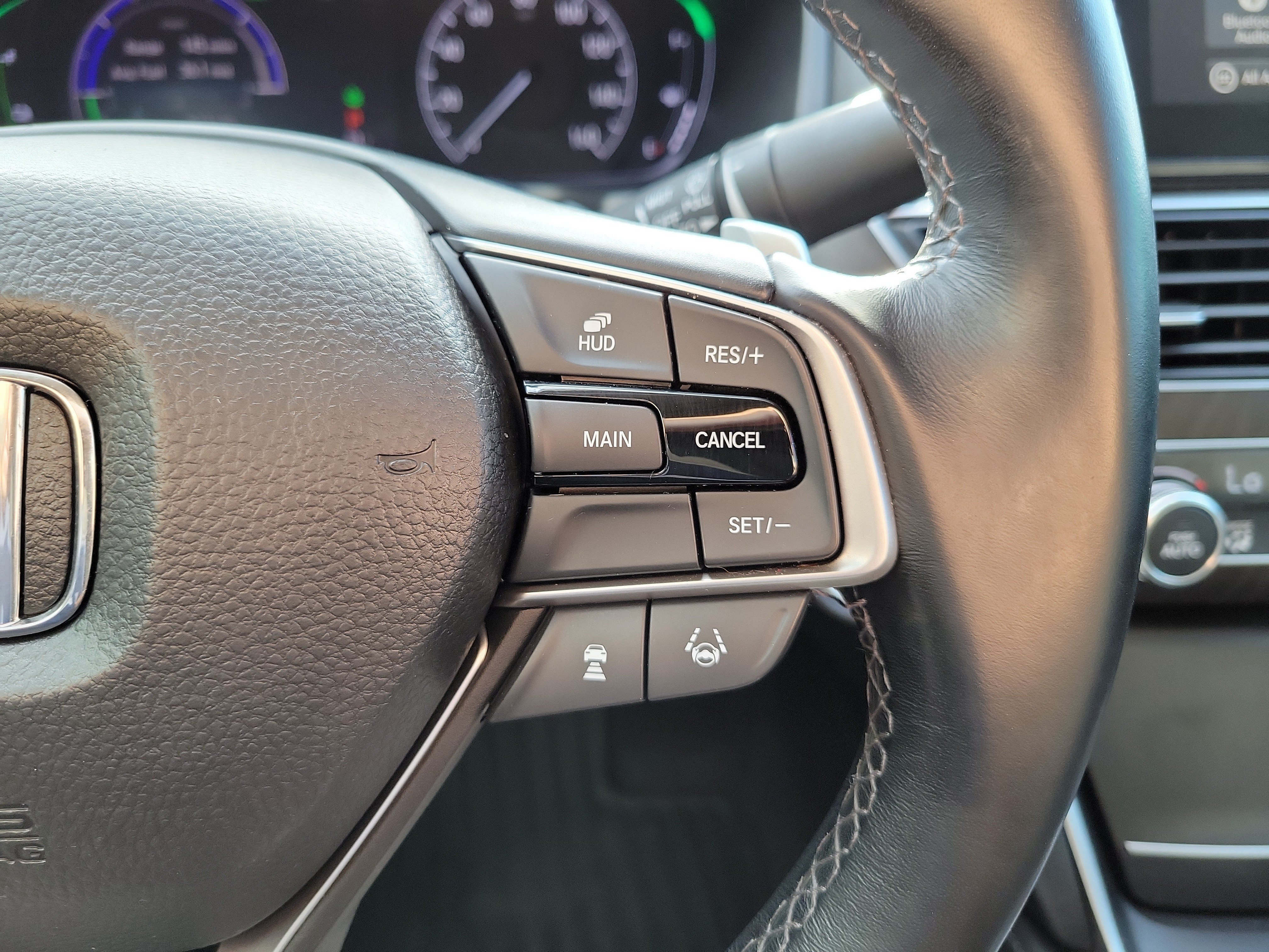 Used 2020 Honda Accord Touring image 28