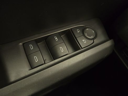 Certified 2024 Chevrolet Colorado Trail Boss w/ Advanced Trailering Package AWD/4WD image 26