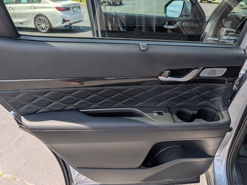 Used 2020 Hyundai Palisade Limited image 24