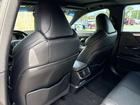 Used 2019 Lexus ES 350 F Sport w/ Accessory Package 2 FWD image 15