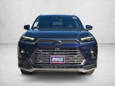 Used 2025 Toyota Grand Highlander AWD Hybrid image 2