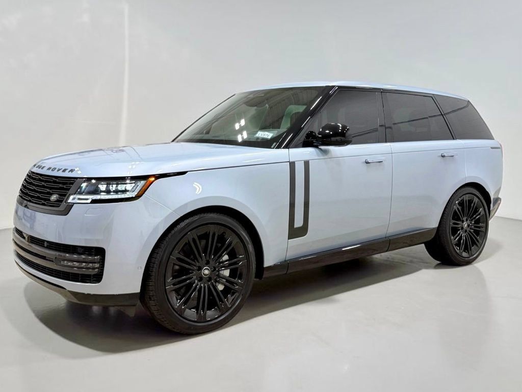 Used 2024 Land Rover Range Rover SE AWD/4WD image 4