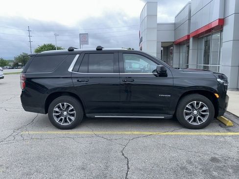 Used 2021 Chevrolet Tahoe LT w/ LT Signature Package AWD/4WD image 4