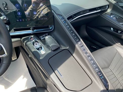 Certified 2023 Chevrolet Corvette Stingray Premium Conv w/ Z51 Performance Package image 25