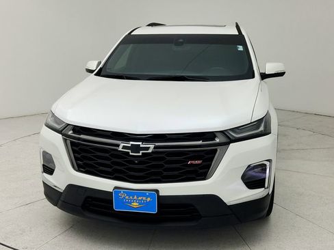 Used 2023 Chevrolet Traverse RS AWD/4WD image 2