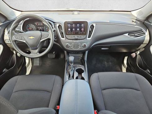 Used 2025 Chevrolet Malibu LT FWD image 16