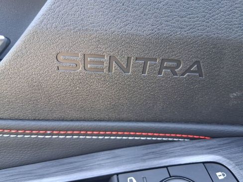 New 2026 Nissan Sentra SR w/ Floor Mat Package FWD image 22