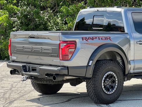 Used 2025 Ford F150 Raptor AWD/4WD image 9