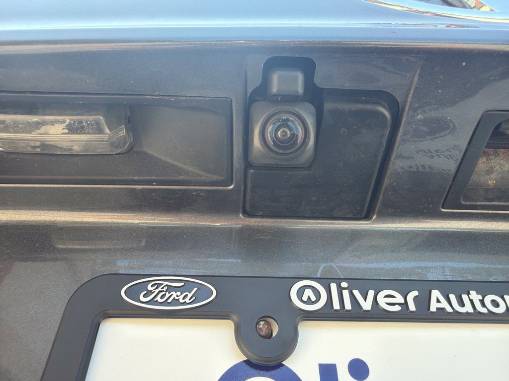 Used 2021 Toyota Highlander XLE AWD/4WD image 21
