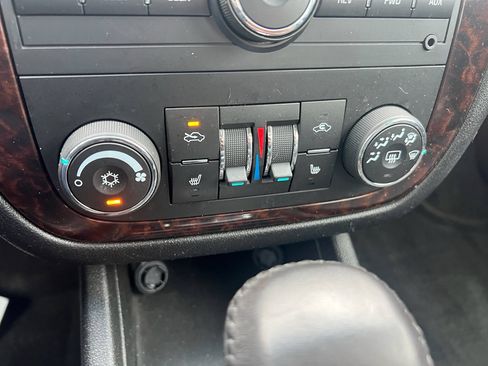 Used 2012 Chevrolet Impala LTZ image 10