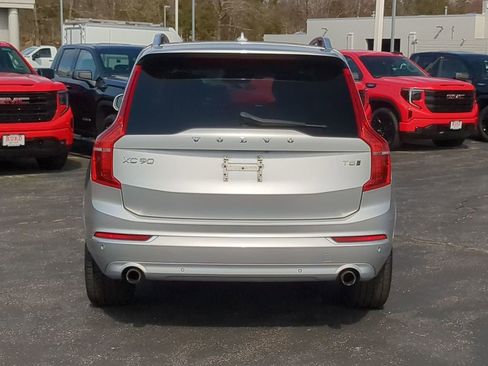 Used 2018 Volvo XC90 T5 Momentum w/ Convenience Package image 6
