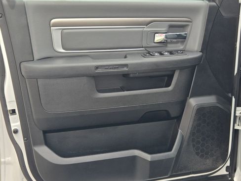 Used 2024 RAM 1500 Classic SLT AWD/4WD image 20