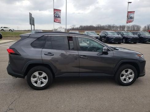 Used 2019 Toyota RAV4 XLE w/ All Weather Liner Package image 4