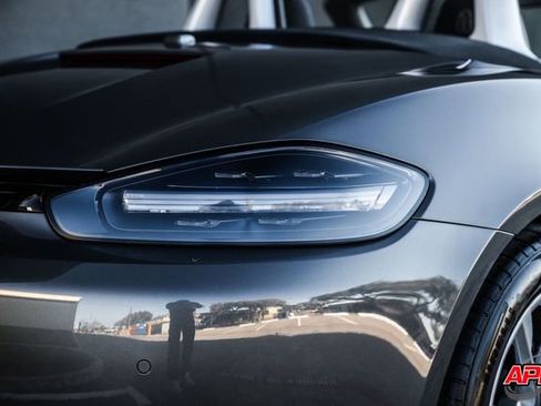 Used 2021 Porsche 718 Boxster image 49