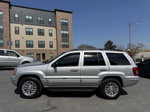 Used 2004 Jeep Grand Cherokee Limited w/ Cold Weather Group image 4