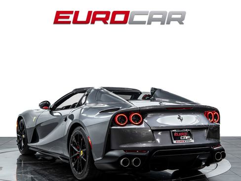 Used 2022 Ferrari 812 GTS RWD image 4