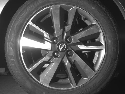 Used 2025 Nissan Versa SV image 10