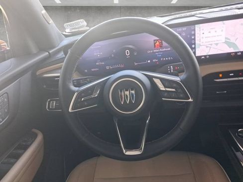 Used 2025 Buick Enclave Preferred w/ Power Package FWD image 27