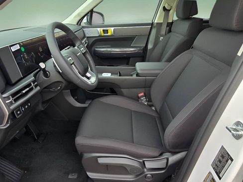 New 2026 Hyundai Santa Fe SE image 12