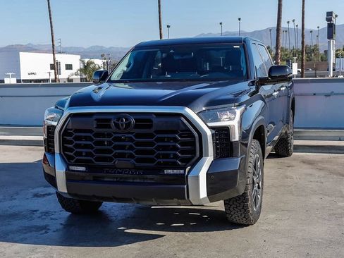 Used 2023 Toyota Tundra Limited w/ TRD Off-Road Package AWD/4WD image 4