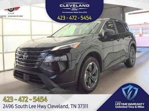 Used 2025 Nissan Rogue SV FWD image 1